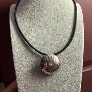 Silpada sterling 925 silver hammered puff round pendant leather 16" necklace 90s